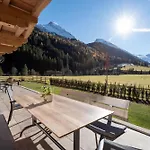 Boderhof Apartman *